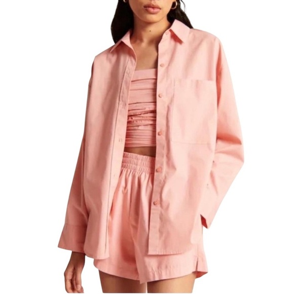 Abercrombie- NWT Oversized Boyfriend Poplin Pink Button-Up Shirt Blouse Sz L - Picture 1 of 7